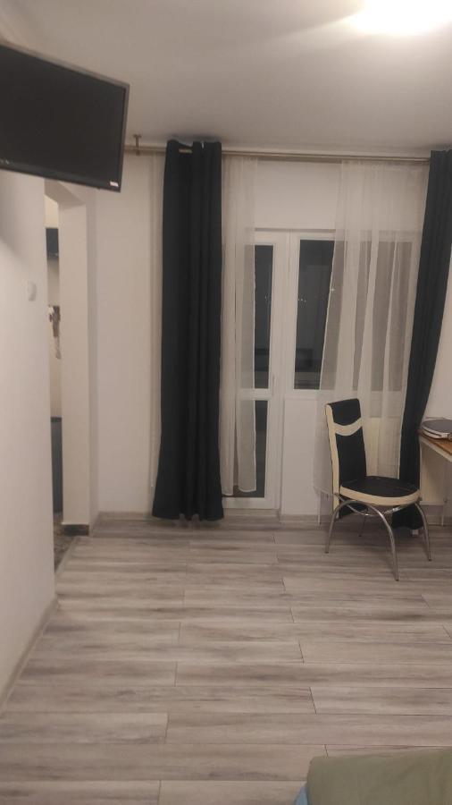 Garsoniera Turda Valeria Apartment Екстериор снимка